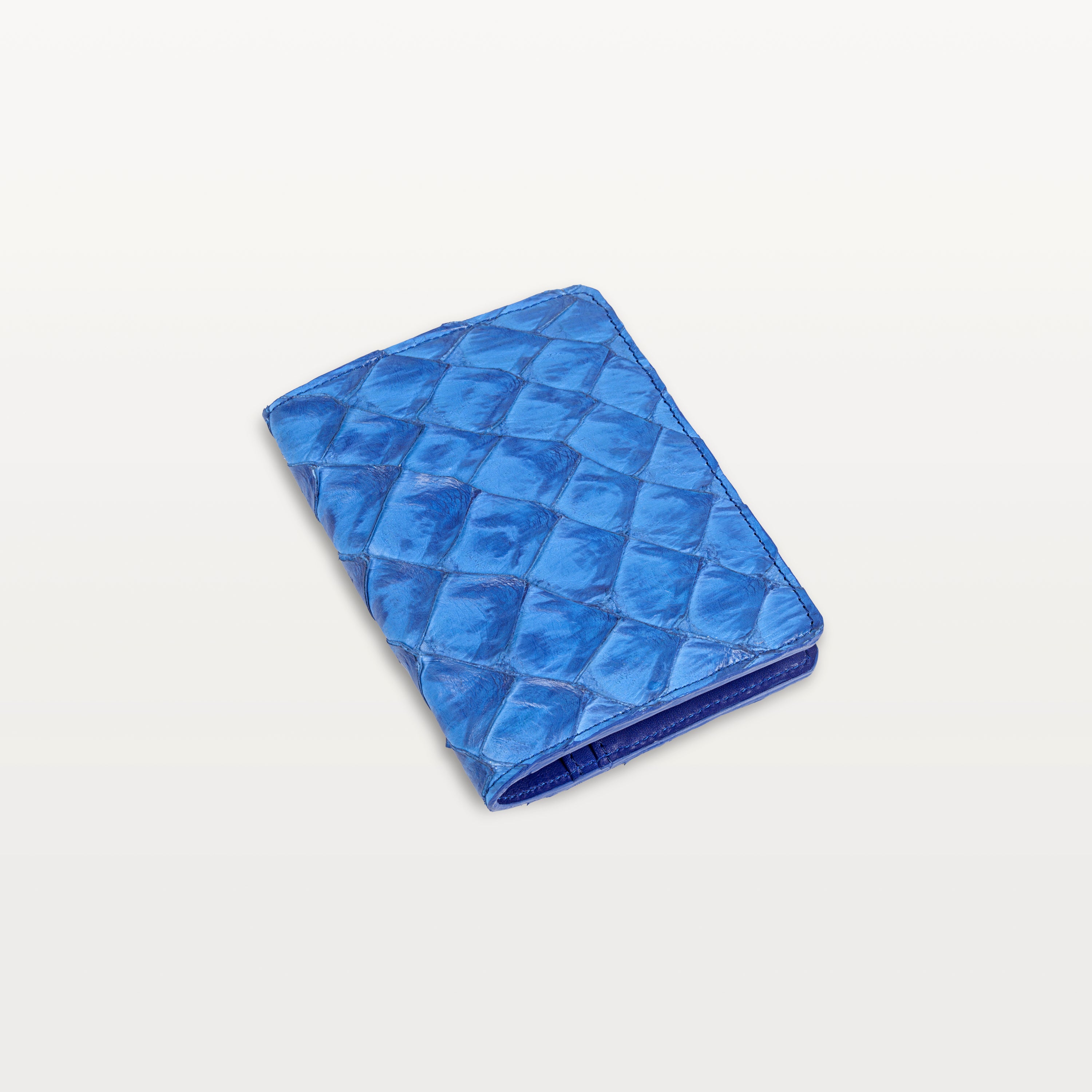 Passport Holder in Cobalt Pirarucu