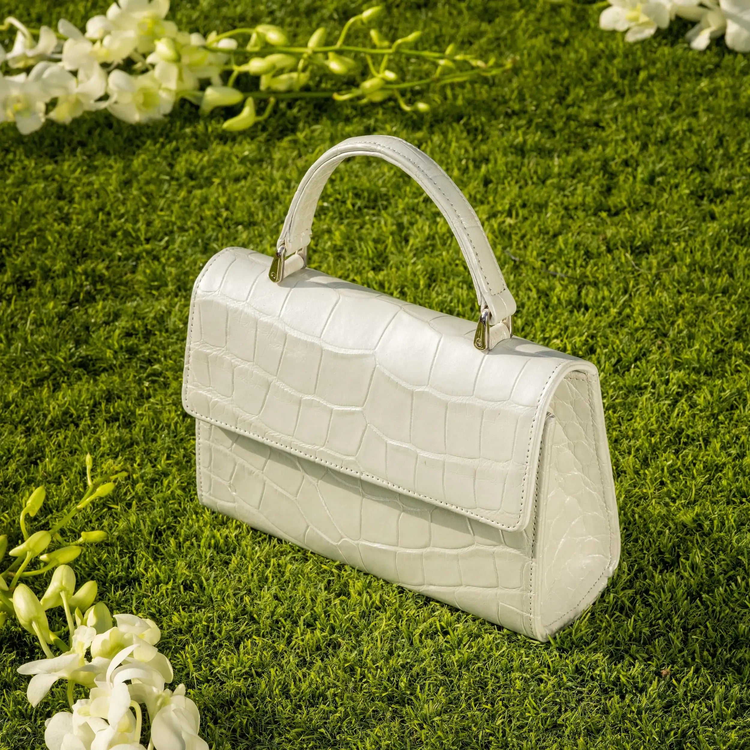 Soho in Moonstone White Alligator