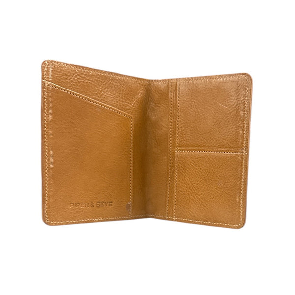Passport Holder - Cognac Pirarucu